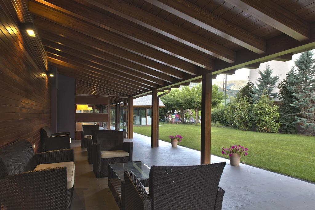 Hotel Restaurant Pessets & Spa Sort Exterior foto